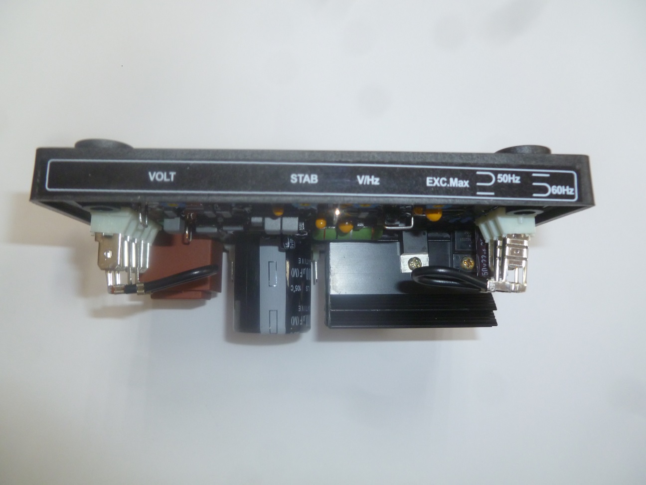 фото Регулятор напряжения Leroy-Somer R438/ R438 AVR