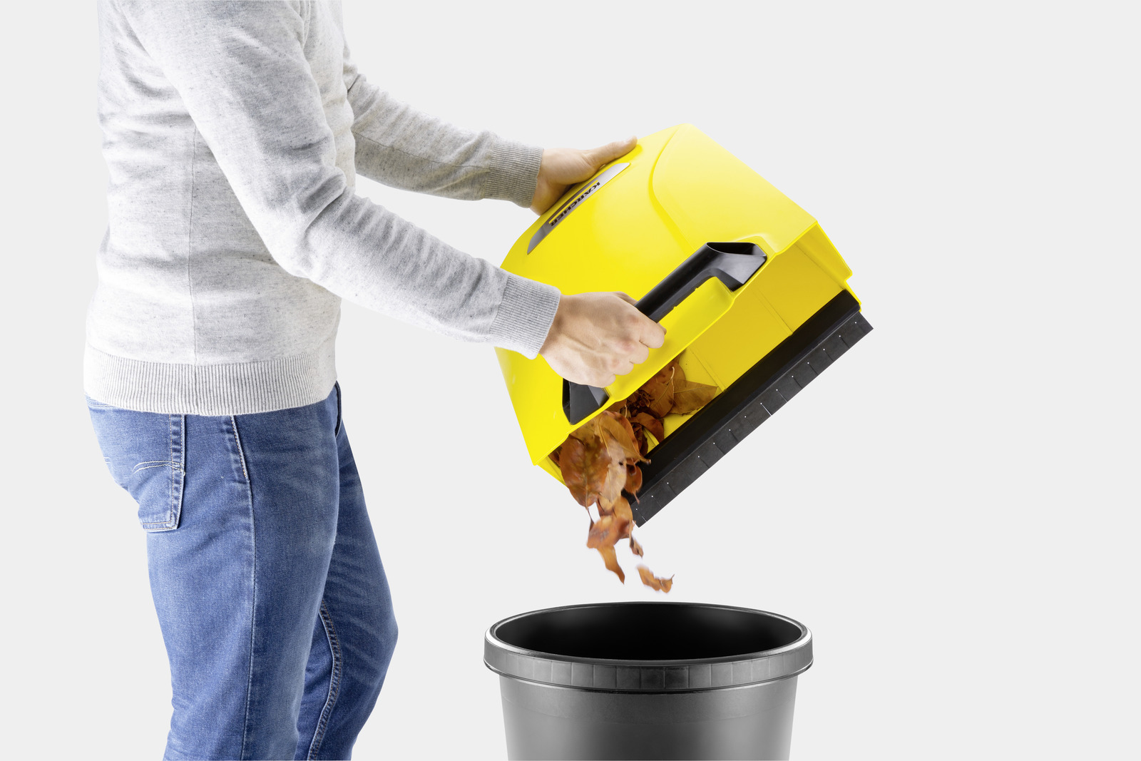 фото Машина подметальная KARCHER S 4