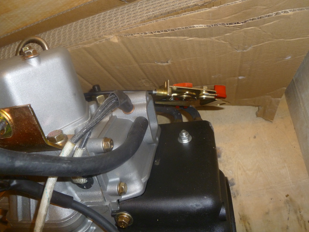 фото Двигатель дизельный R2V910X (TSS SDG 12000)