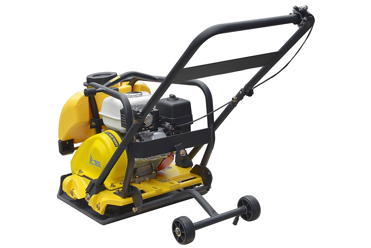 фото Виброплита TSS-WP100TH  (колесный комплект, бак)