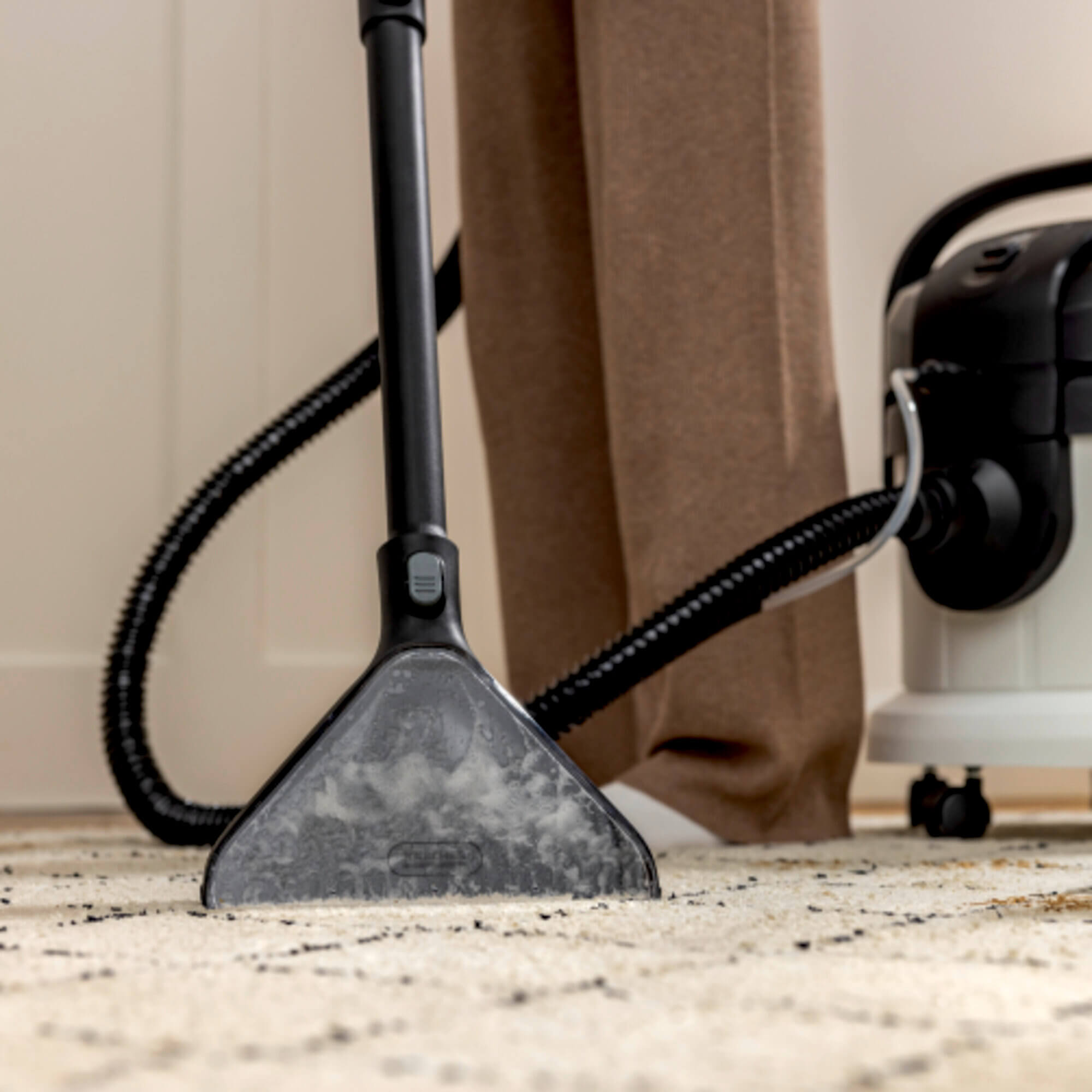 фото Пылесос моющий KARCHER SE 4