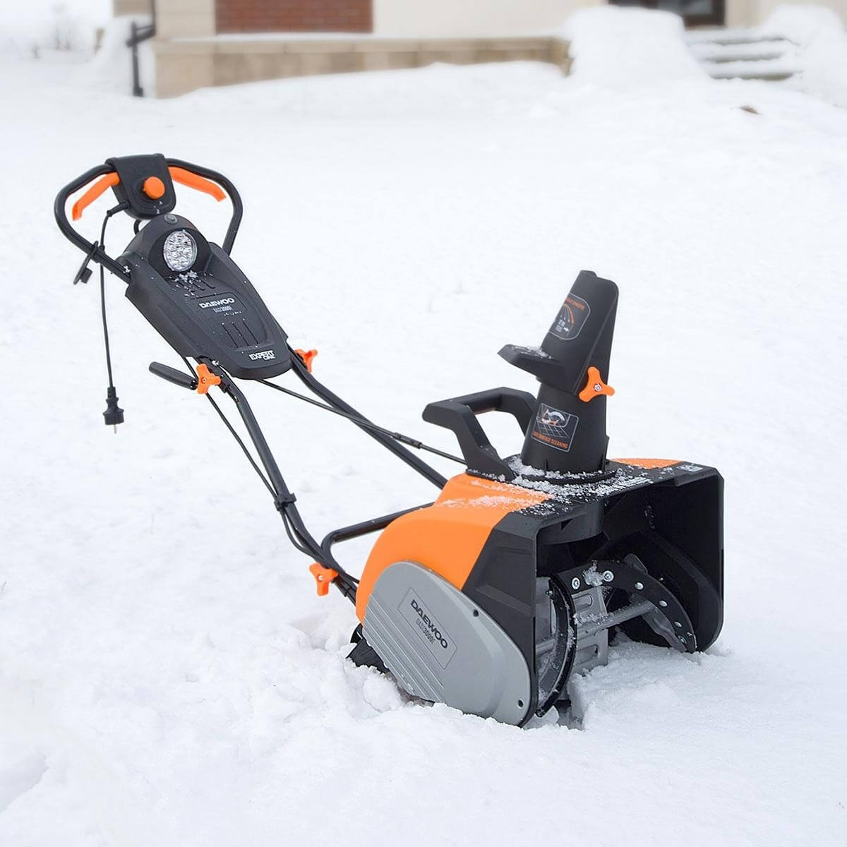 фото Снегоуборочник электрический DAEWOO DAST 3000E