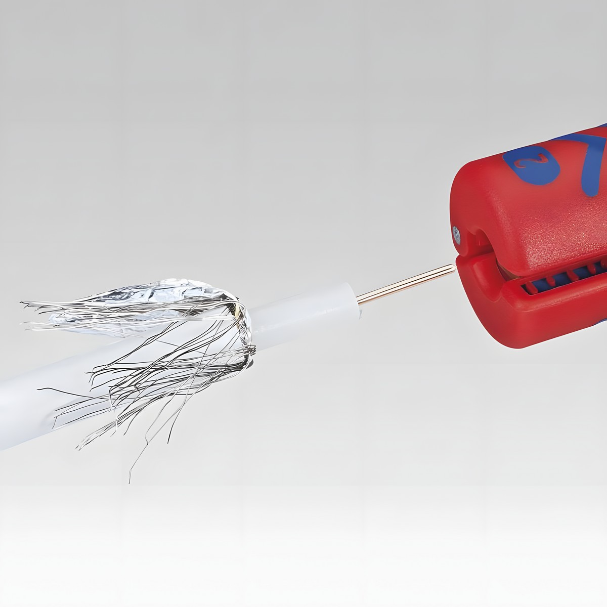 фото Инструмент для снятия изоляции с коаксиальных кабелей KNIPEX KN-1660100SB