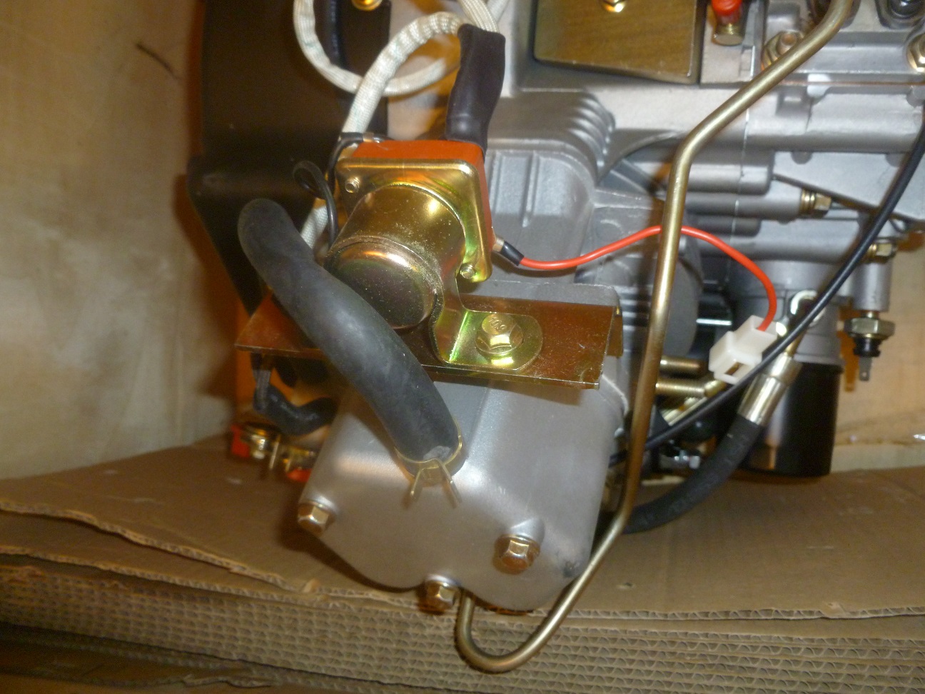 фото Двигатель дизельный R2V910X (TSS SDG 12000)