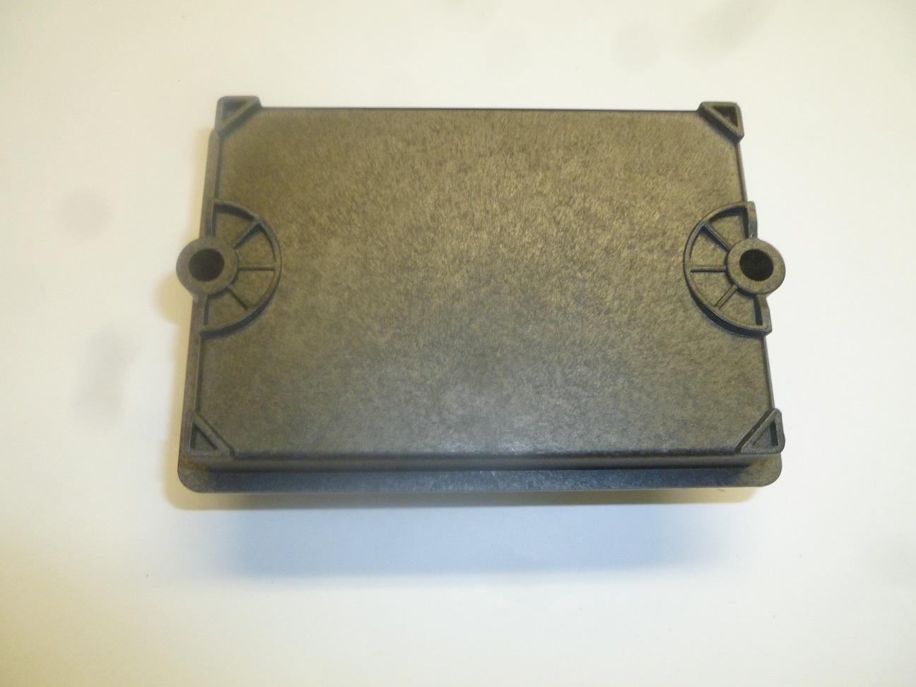 фото Регулятор напряжения R220/ AVR R220