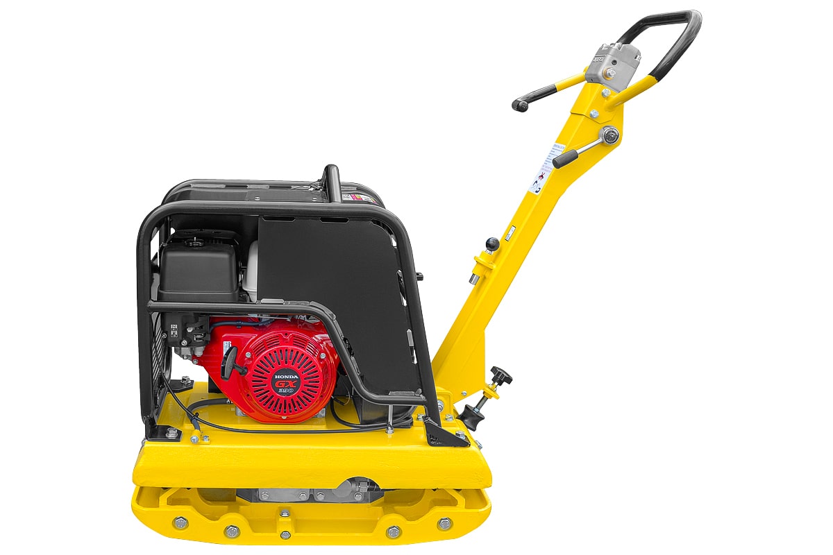 фото Виброплита реверсивная TSS-CP-350 (гидравлический привод, электростарт, АКБ)