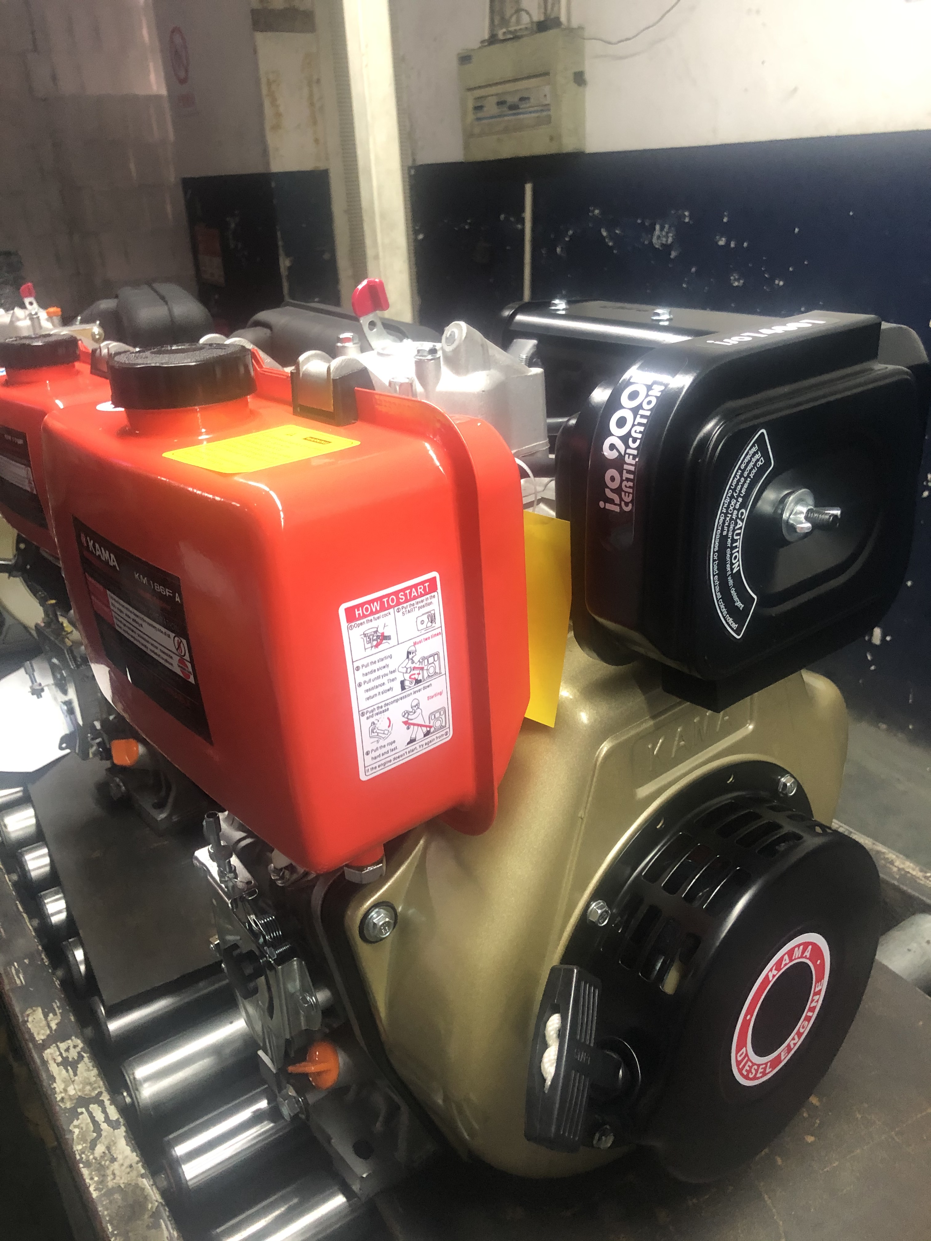 фото Двигатель дизельный KM186FA/E/Engine