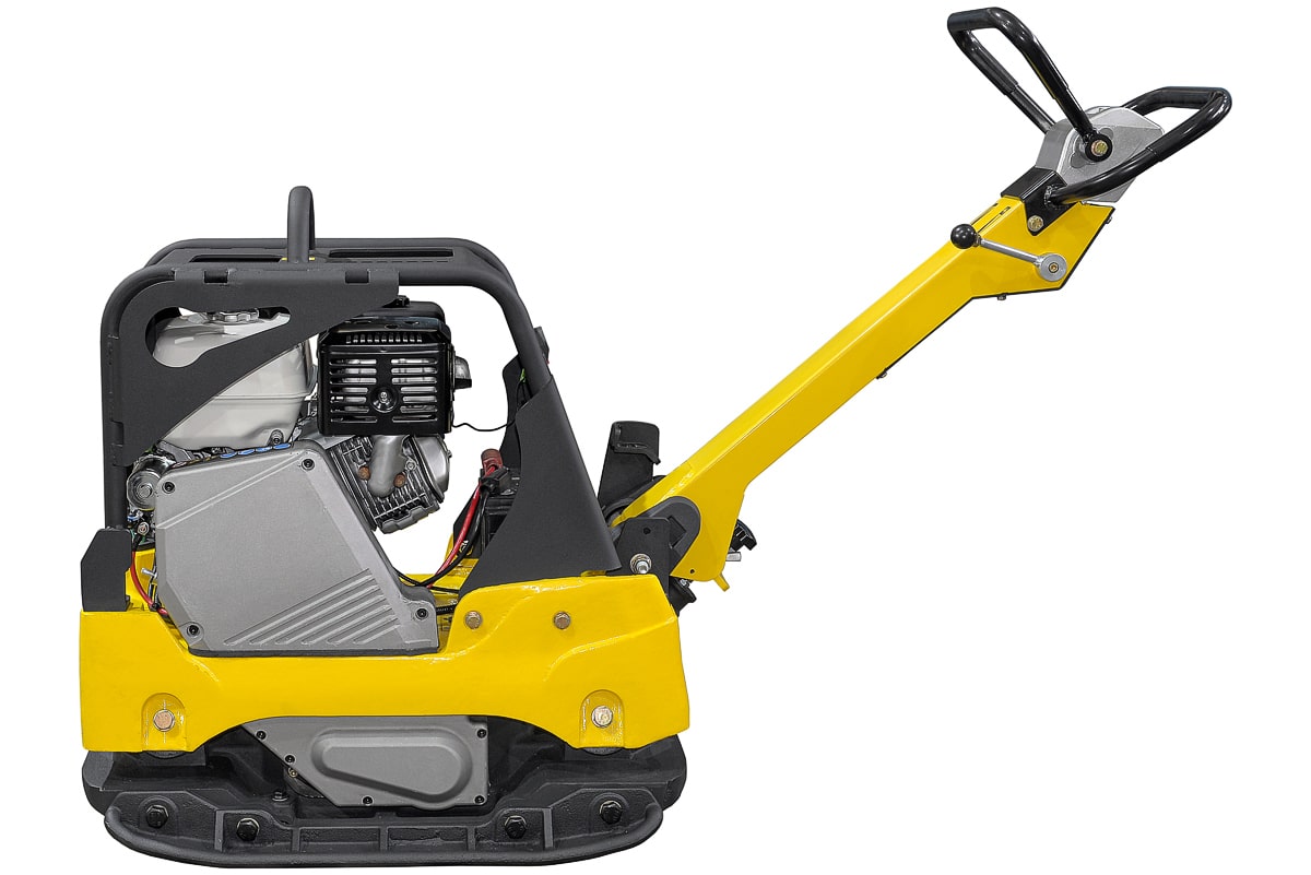 фото Виброплита реверсивная TSS-CP-320 (гидравлический привод, электростарт, АКБ)