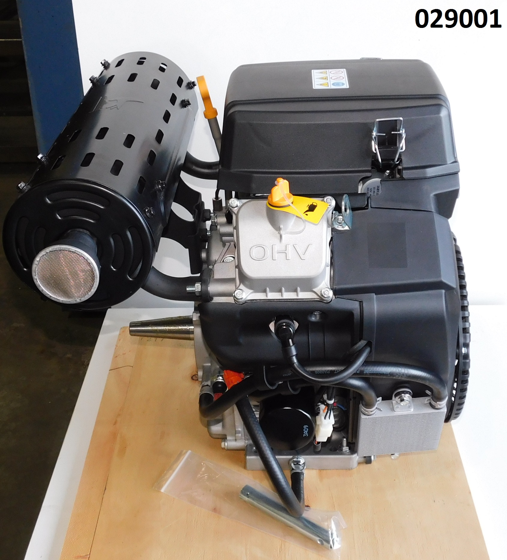 фото Двигатель бензиновый Loncin LC2V80FD/Engine assy