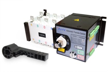 фото Реверсивный рубильник YES1-100GA/4P In100A