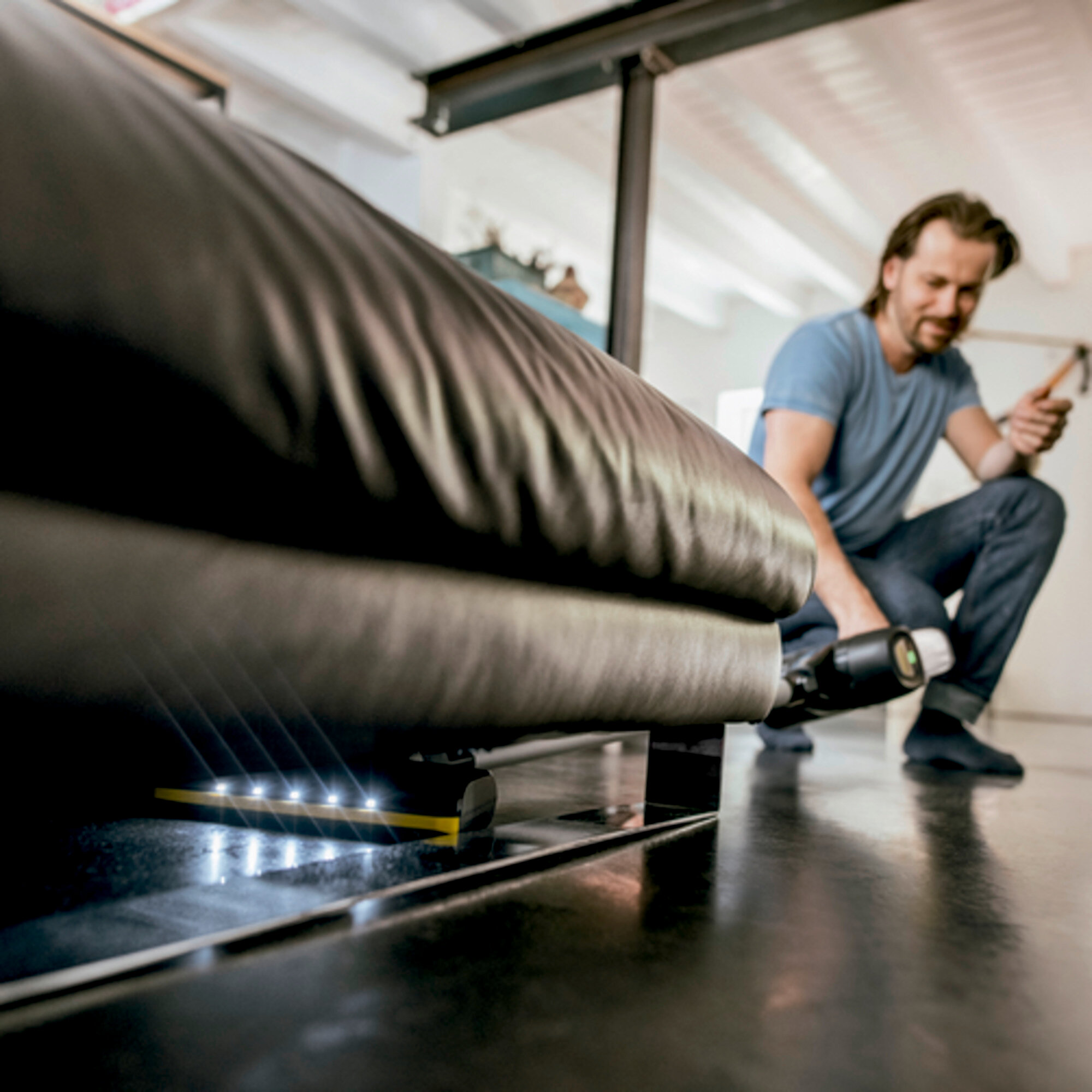 фото Пылесос аккумуляторный KARCHER VC 6 Cordless ourFamily