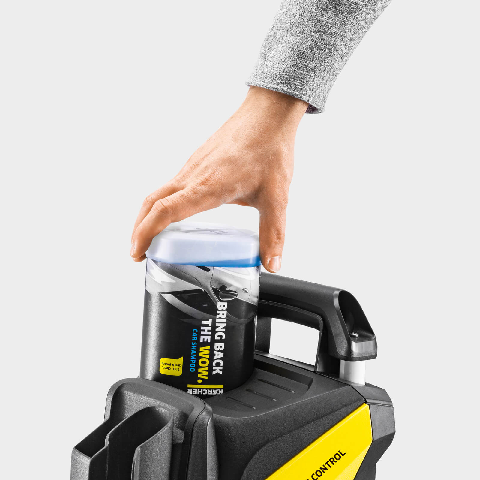 фото Шампунь автомобильный 3-в-1 KARCHER RM 610, 1 л 6.295-750.0