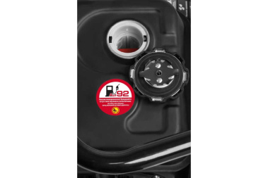 фото Виброплита бензиновая ЗУБР ВПБ-15 Г